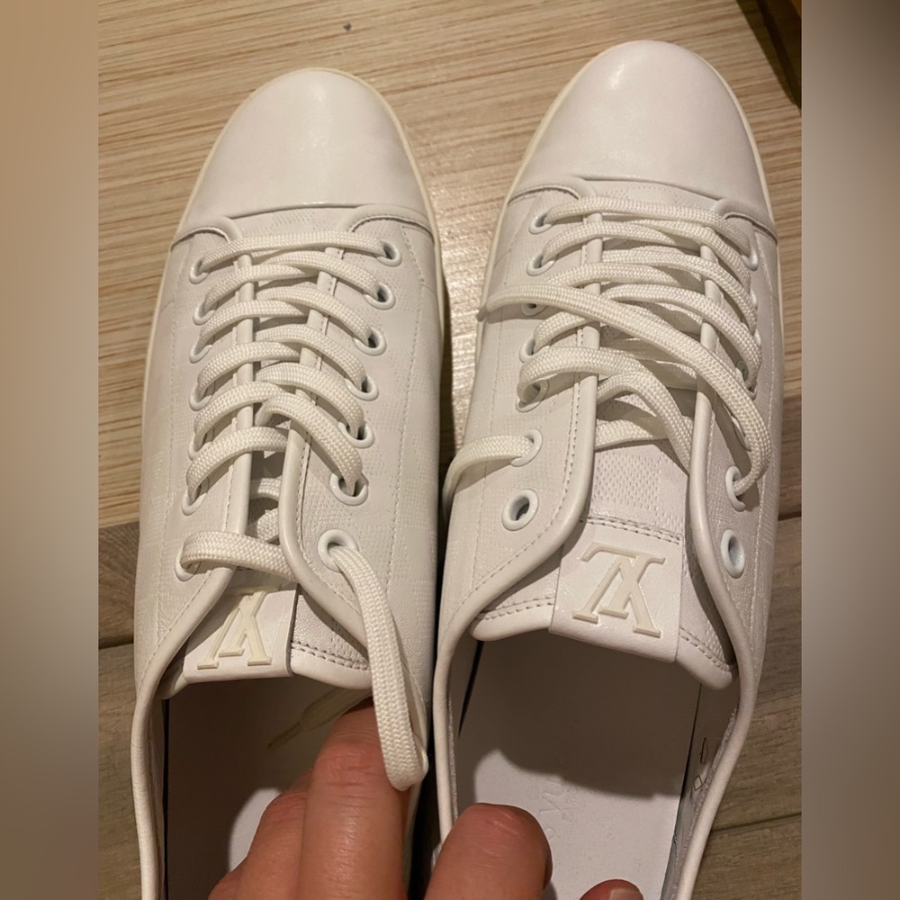 Louis Vuitton Daimler Pattern White Canvas Low Sneakers - Picture 12 of 13